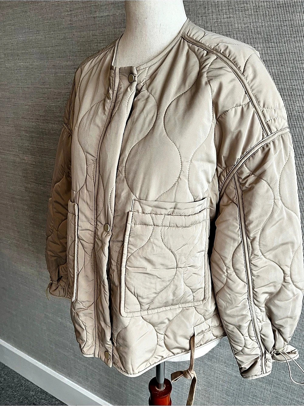 ModRef Beige Quilted Jacket Size Small - Picture 5 of 9